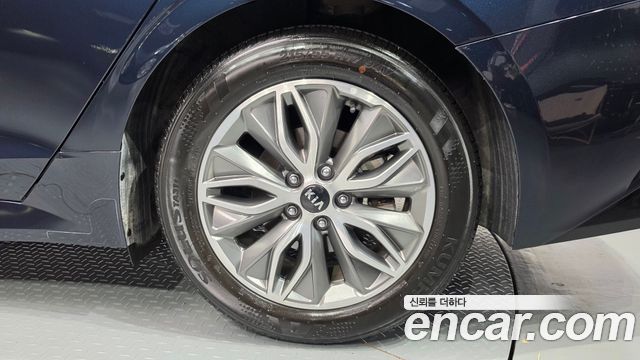 Kia K5 Hybrid (III) Noblesse 2021 — фото 27