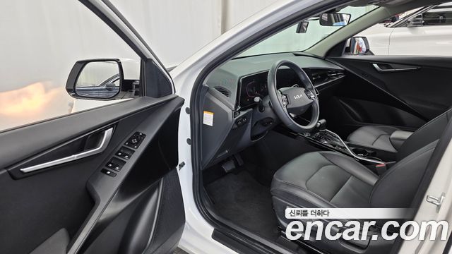Kia Niro Trendy 2022 — фото 10