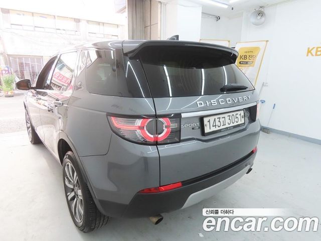 Land Rover Discovery Sport 2.0 TD4 HSE Luxury 2017 — фото 4