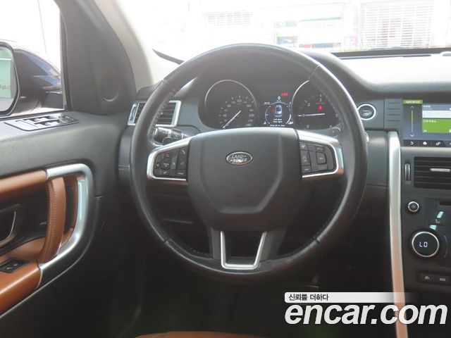 Land Rover Discovery Sport 2.0 TD4 HSE Luxury 2017 — фото 15