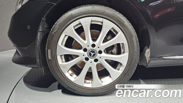 Mercedes-Benz E-Class (W213) E220d 4MATIC Exclusive 2019 — фото 5