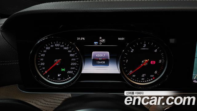 Mercedes-Benz E-Class (W213) E220d 4MATIC Exclusive 2019 — фото 8