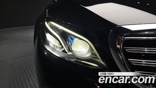Mercedes-Benz E-Class (W213) E220d 4MATIC Exclusive 2019 — фото 22