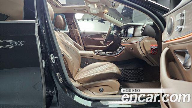 Mercedes-Benz E-Class (W213) E220d 4MATIC Exclusive 2019 — фото 26