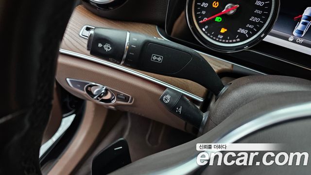 Mercedes-Benz E-Class (W213) E220d 4MATIC Exclusive 2019 — фото 27