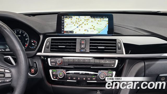 BMW 4 Series (F32) 420i Gran Coupe Special Edition 2020 — фото 18
