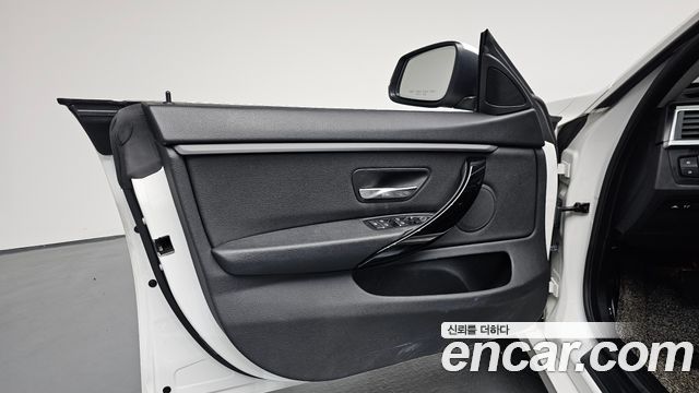 BMW 4 Series (F32) 420i Gran Coupe Special Edition 2020 — фото 24