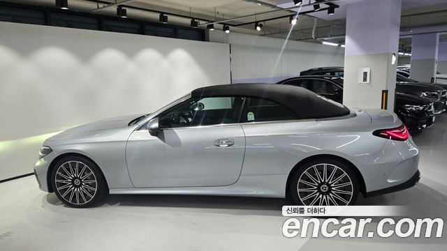 Mercedes-Benz CLE-Class (C236) CLE450 4MATIC Cabriolet 2025 — фото 8