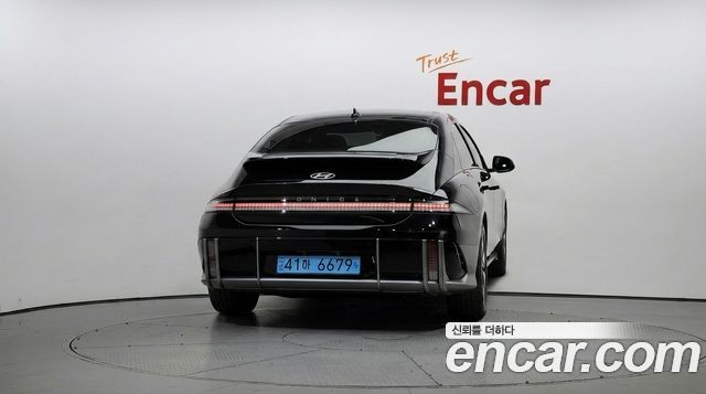 Hyundai Ioniq 6 Long Range Exclusive + 2023 — фото 4