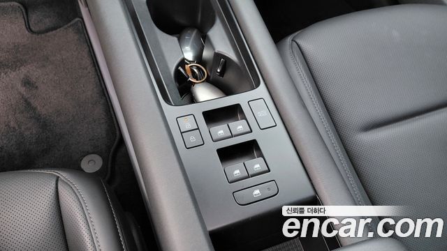 Hyundai Ioniq 6 Long Range Exclusive + 2023 — фото 18