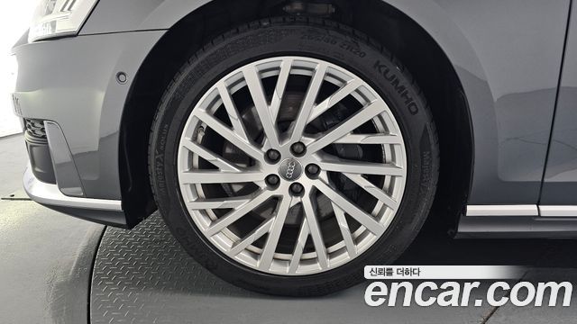 Audi A8 (D5) 55 TFSI Quattro LWB 2020 — фото 5