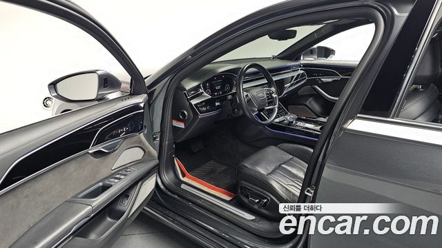 Audi A8 (D5) 55 TFSI Quattro LWB 2020 — фото 10