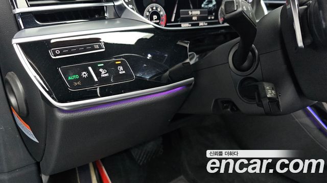 Audi A8 (D5) 55 TFSI Quattro LWB 2020 — фото 18