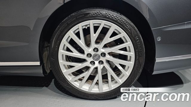 Audi A8 (D5) 55 TFSI Quattro LWB 2020 — фото 27