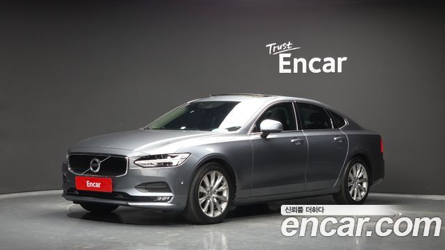 Volvo S90 D4 Momentum