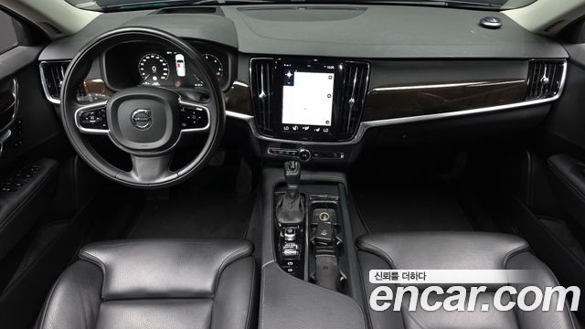 Volvo S90 D4 Momentum 2018 — фото 7