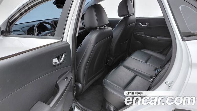 Hyundai Kona Hybrid Smart 2023 — фото 12