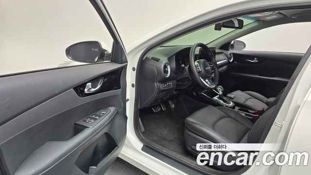 Kia K3 (II) 1.6 Prestige 2024 — фото 10