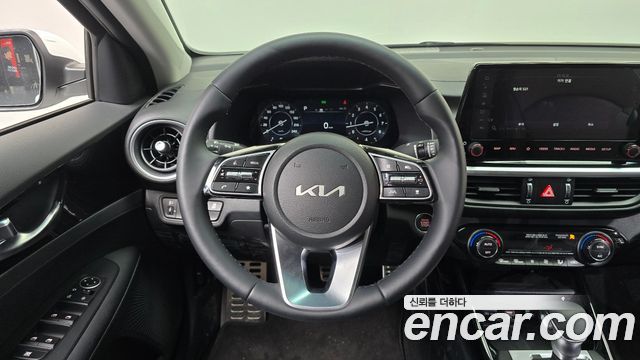 Kia K3 (II) 1.6 Prestige 2024 — фото 17
