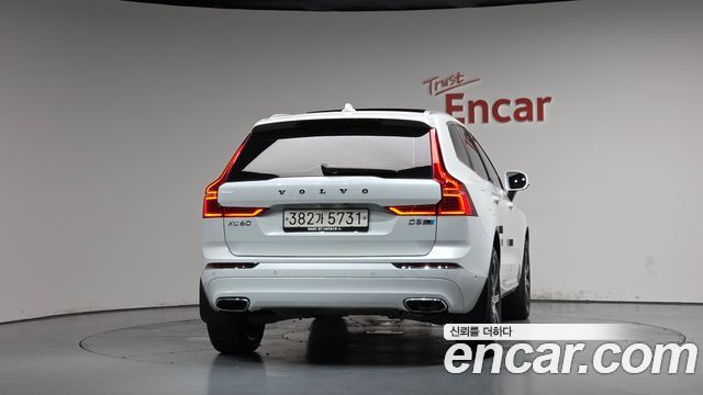 Volvo XC60 (II) D5 Inscription 2020 — фото 4