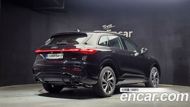 Audi Q5 (80A) 45 TFSI Quattro S line 2025 — фото 2
