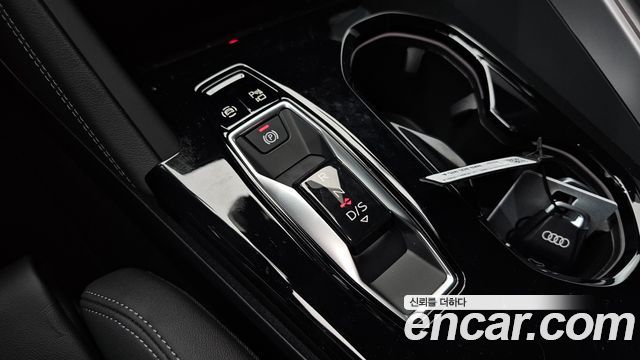 Audi Q5 (80A) 45 TFSI Quattro S line 2025 — фото 9