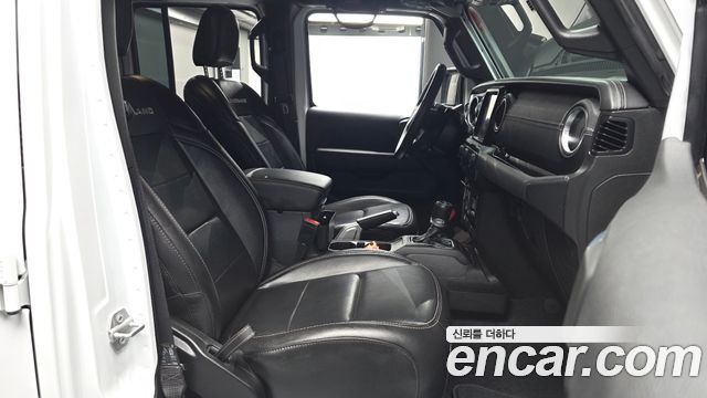Jeep Wrangler (JL) 2.0 Overland Power Top 4Door 4xe 2021 — фото 15