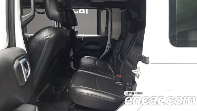 Jeep Wrangler (JL) 2.0 Overland Power Top 4Door 4xe 2021 — фото 16