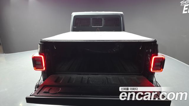 Jeep Gladiator (JT) 3.6 Rubicon 2023 — фото 20