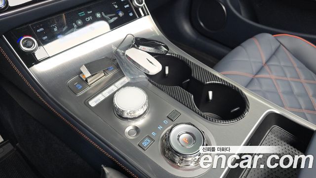 Genesis GV70 2.5T Gasoline AWD 2025 — фото 9