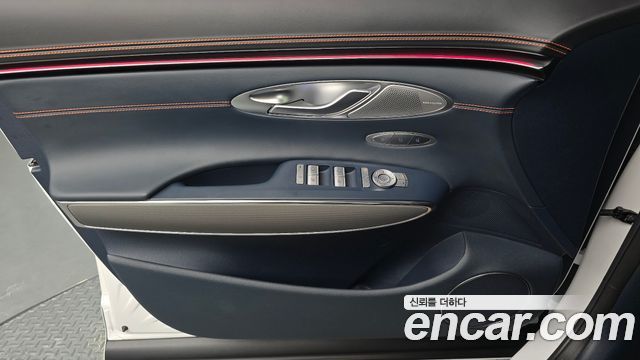 Genesis GV70 2.5T Gasoline AWD 2025 — фото 24