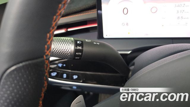 Genesis GV70 2.5T Gasoline AWD 2025 — фото 30
