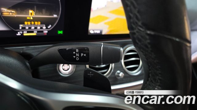 Mercedes-Benz E-Class (W213) E300 4MATIC Avnatgarde 2019 — фото 9