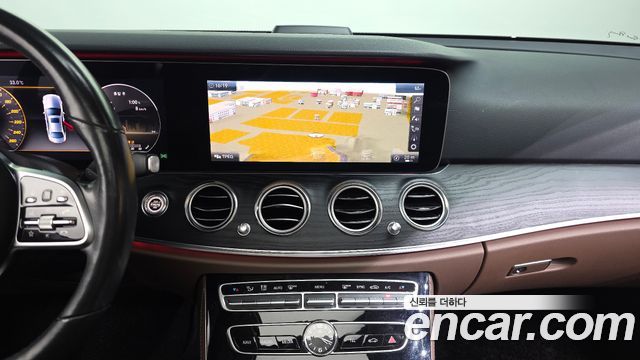 Mercedes-Benz E-Class (W213) E300 4MATIC Avnatgarde 2019 — фото 18