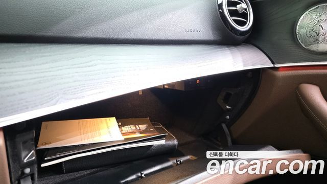 Mercedes-Benz E-Class (W213) E300 4MATIC Avnatgarde 2019 — фото 37