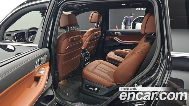 BMW X7 (G07) xDrive 40i M Sport 6STR 2025 — фото 12