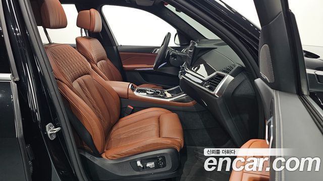 BMW X7 (G07) xDrive 40i M Sport 6STR 2025 — фото 26