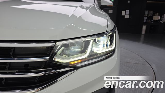 Volkswagen Tiguan (II) 2.0 TDI 4Motion Prestige 2023 — фото 22