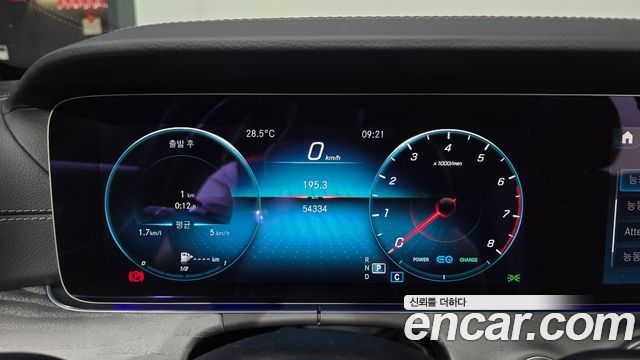 Mercedes-Benz E-Class (W213) E350 4MATIC AMG Line 2022 — фото 8