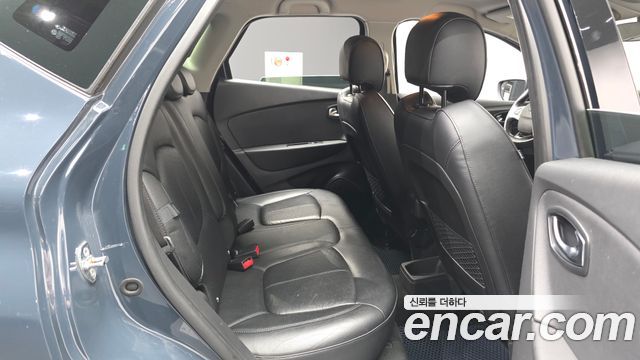 Renault Korea QM3 RE 2018 — фото 12