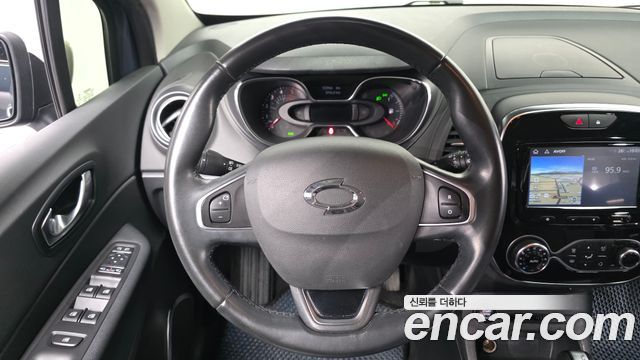 Renault Korea QM3 RE 2018 — фото 13