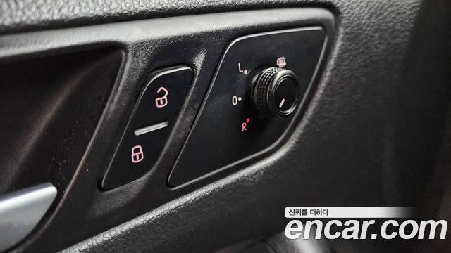 Volkswagen Jetta 1.6 TDI Blue Motion 6th 2013 — фото 16