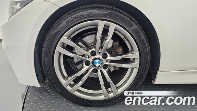 BMW 3 Series (F30) 320i M Sport 2017 — фото 5