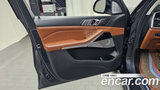 BMW X7 (G07) M50i 6STR 2020 — фото 24