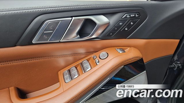 BMW X7 (G07) M50i 6STR 2020 — фото 27