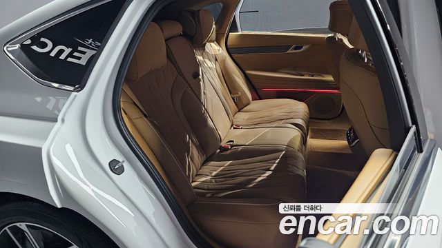 Genesis G80 (RG3) Gasoline 2.5 Turbo AWD 2026 — фото 11