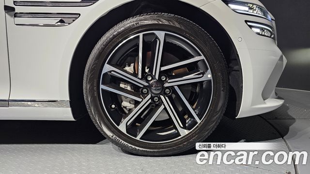 Genesis G80 (RG3) Gasoline 2.5 Turbo AWD 2026 — фото 21