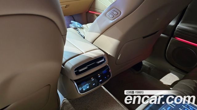 Genesis G80 (RG3) Gasoline 2.5 Turbo AWD 2026 — фото 33