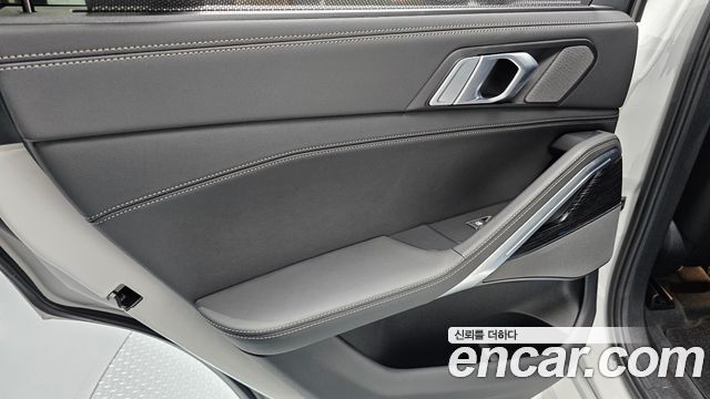 BMW X6 (G06) xDrive40i M Sport 2024 — фото 25