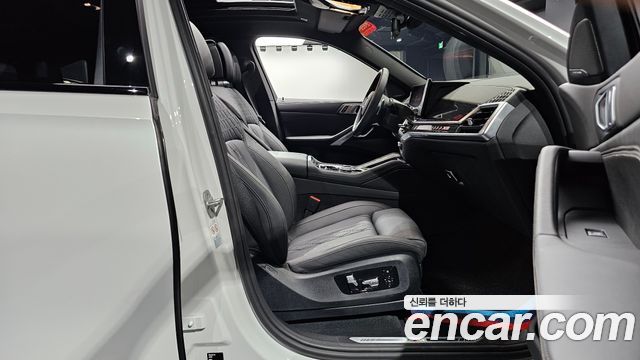 BMW X6 (G06) xDrive40i M Sport 2024 — фото 26